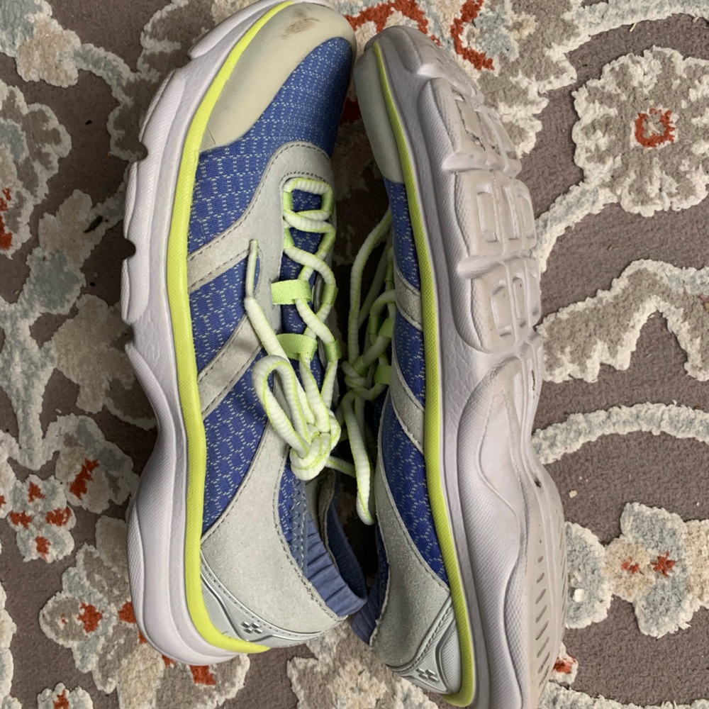 B Zees sneakers by naturalizer! They are fabric and mesh and comfy